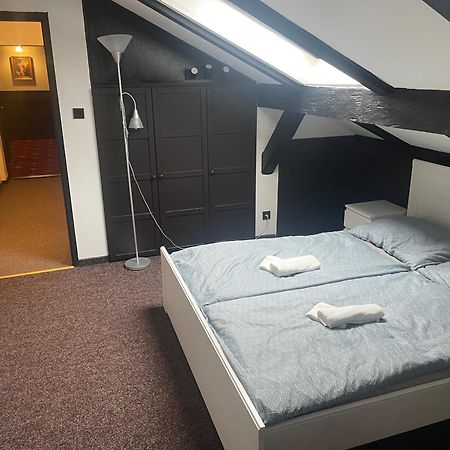 Hotel Lovecky Zamecek Orion Liberec Dış mekan fotoğraf