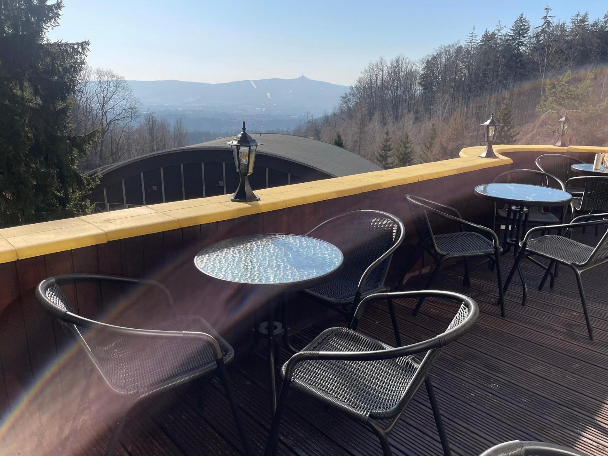 Hotel Lovecky Zamecek Orion Liberec Dış mekan fotoğraf