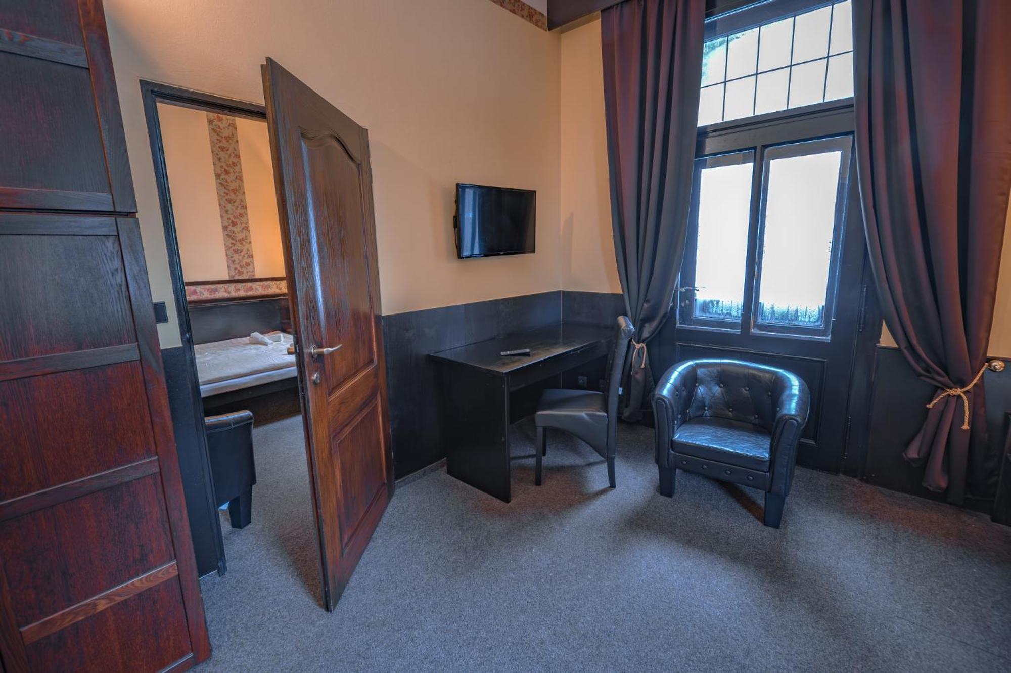 Hotel Lovecky Zamecek Orion Liberec Dış mekan fotoğraf