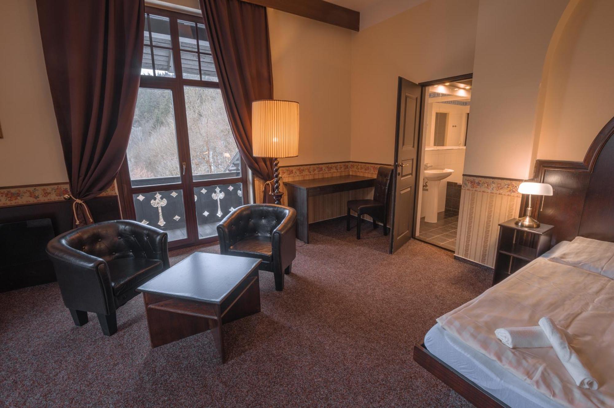 Hotel Lovecky Zamecek Orion Liberec Dış mekan fotoğraf