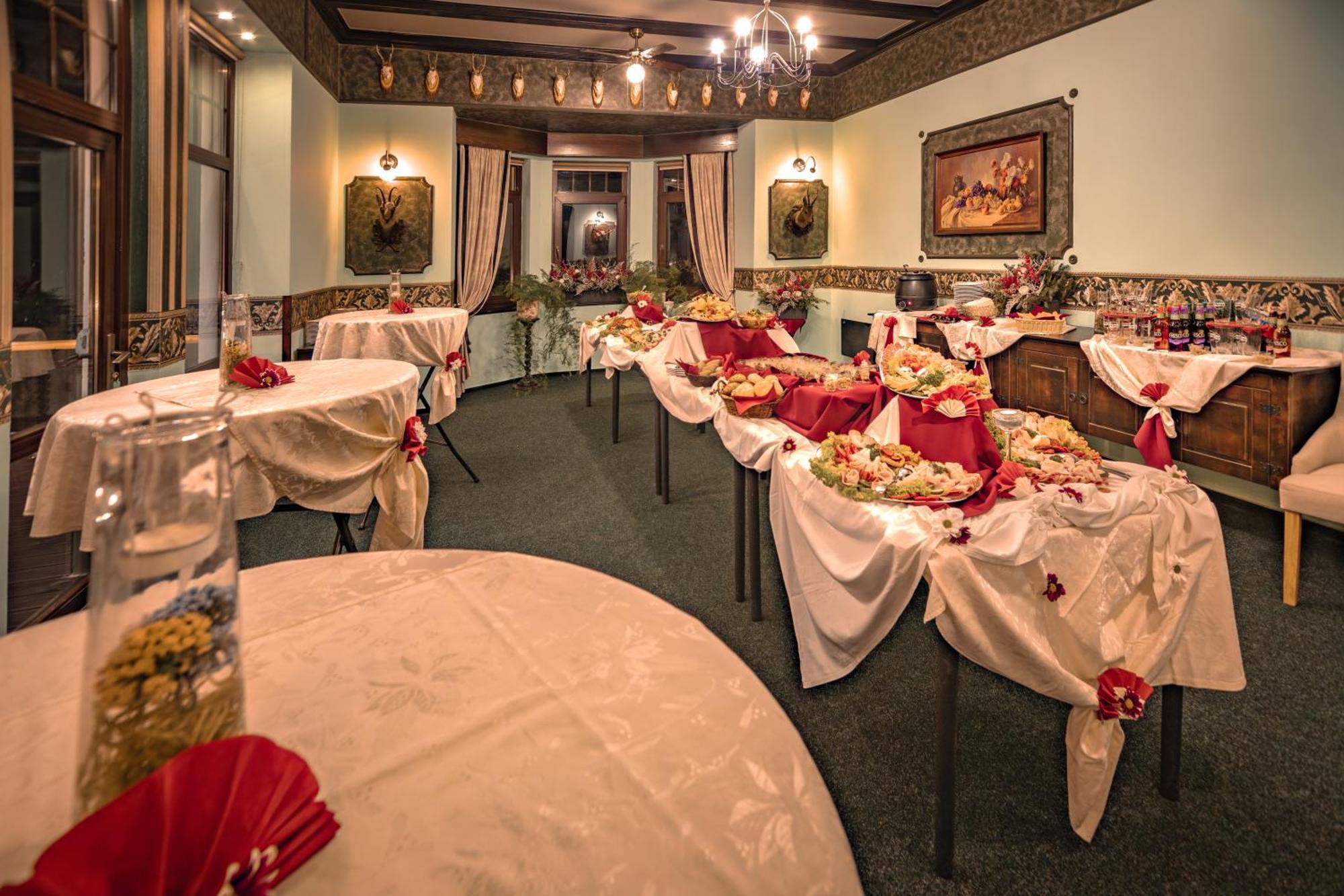 Hotel Lovecky Zamecek Orion Liberec Dış mekan fotoğraf